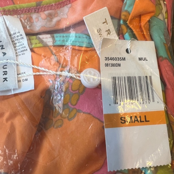 NWT TRINA TURK Vibrant Floral Swim Dress/cover up  with Batwing Sleeves - Picture 4 of 7